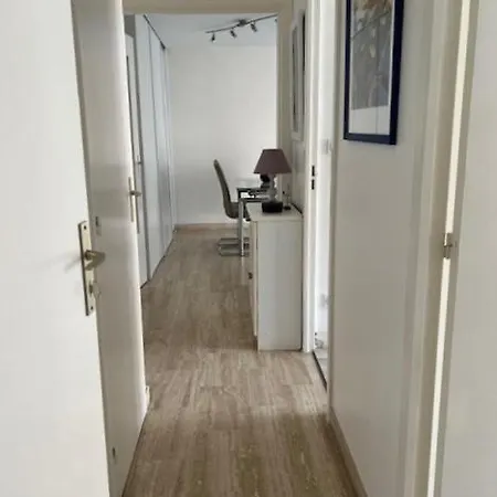 -piscine- Proche Bord De Et Centre