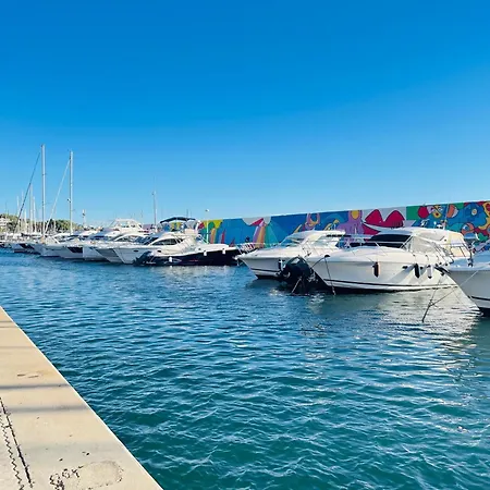 Apartment -piscine- Proche Bord De Et Centre Saint-Raphael (Var)