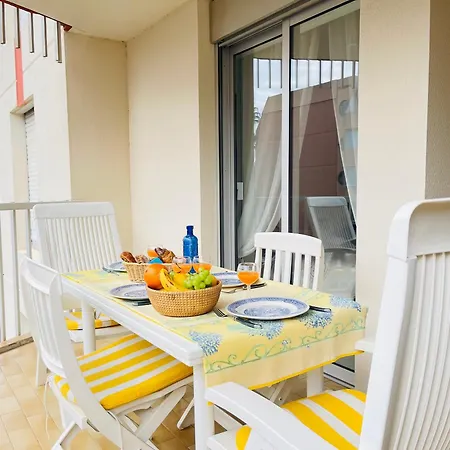 -piscine- Proche Bord De Et Centre * Saint-Raphael (Var)