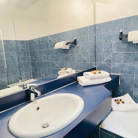 Apartment -piscine- Proche Bord De Et Centre *