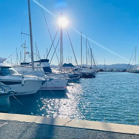 -piscine- Proche Bord De Et Centre