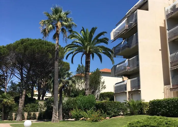 Lägenhet -piscine- Proche Bord De Et Centre Saint-Raphaël