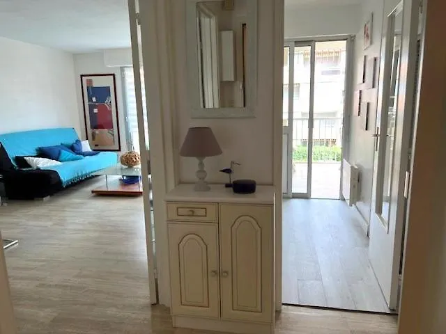 -piscine- Proche Bord De Et Centre