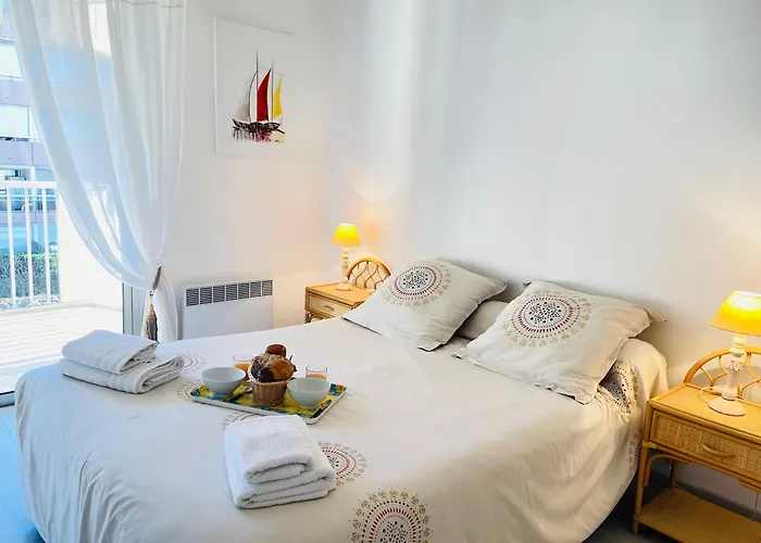 Апартаменты -piscine- Proche Bord De Et Centre